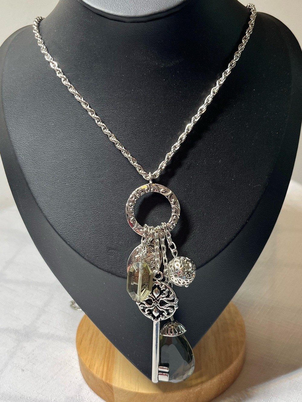 Lia Sophia Silver Tone Key & Cluster Charm Pendant Necklace
Rope chain